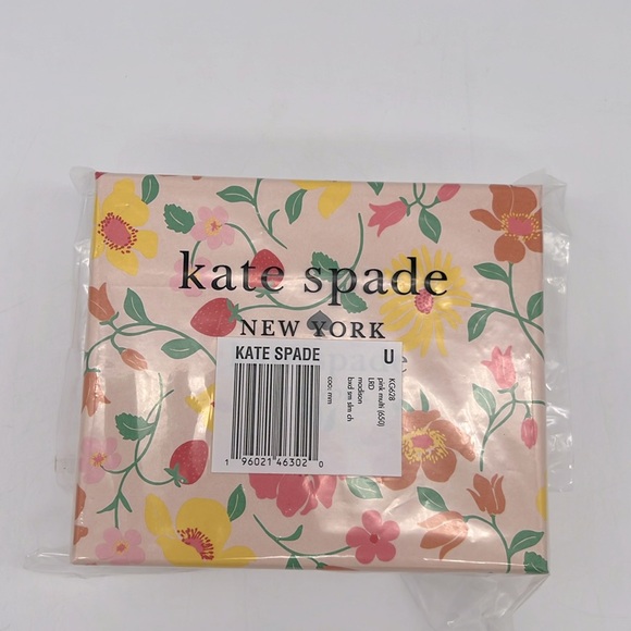Kate Spade Boxed Madison Strawberry Garden Small Slim Card Holder Pink Multi - Picture 11 of 15